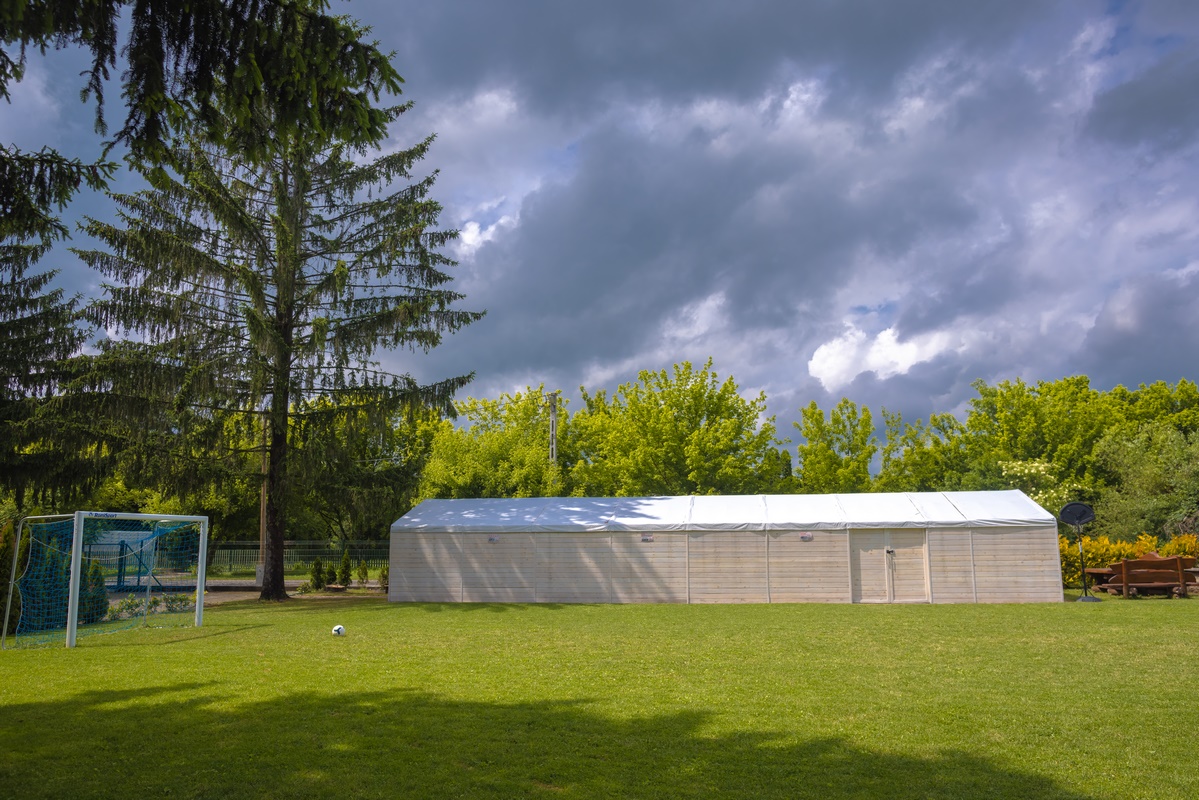 036 Apartamenty przy winnicy w Bogacsu z zewnątrz © Konrad Rogoziński